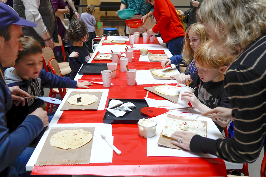 atelier parents enfant dessiner avec des aliments