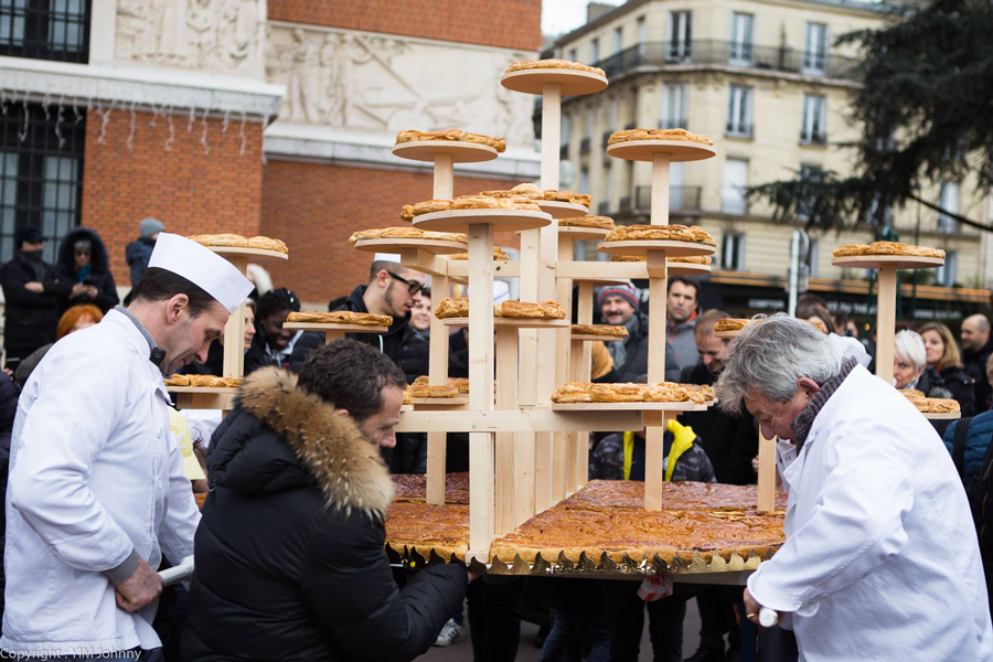 Pièce montée, support en bois pour galette des rois.